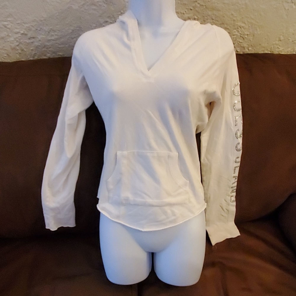 Guess top